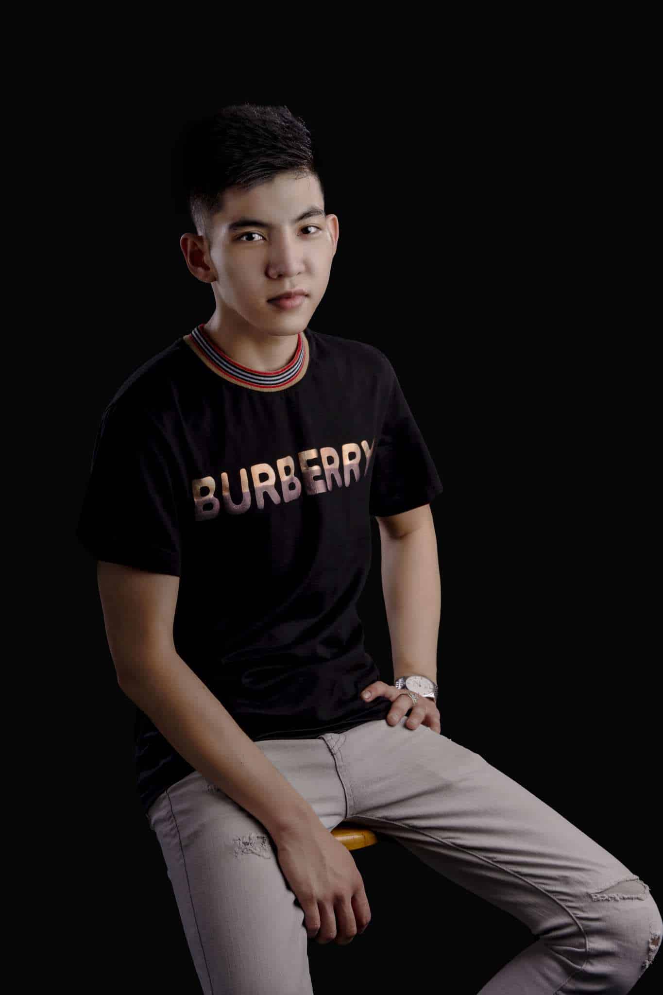 chup anh profile DJ 1