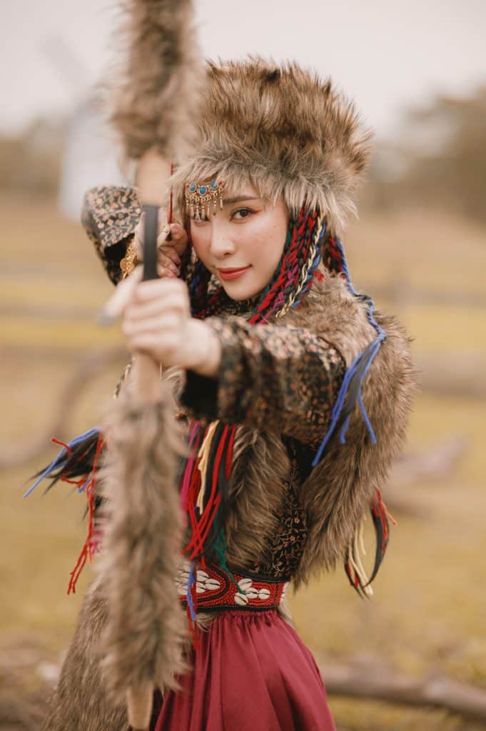 model chụp ảnh cổ trang